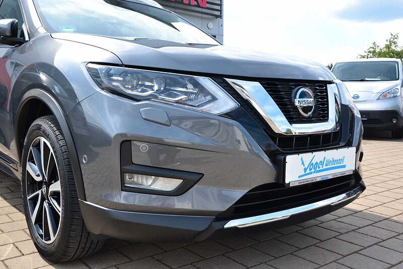 Nissan X-Trail Tekna 4x4, Panorama, AHK, top-Zustand!