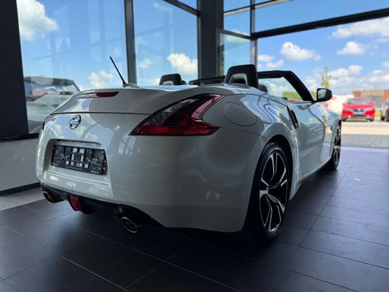 Nissan 370Z Roadster Pack Sitzbelüftung BOSE