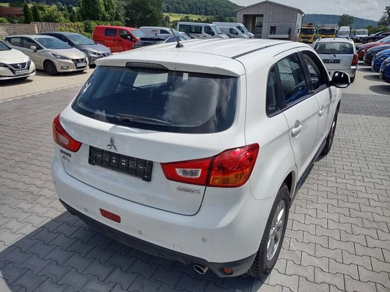 Mitsubishi ASX Inviite 2WD 1.6 MVEC / Klimaauto / Euro6