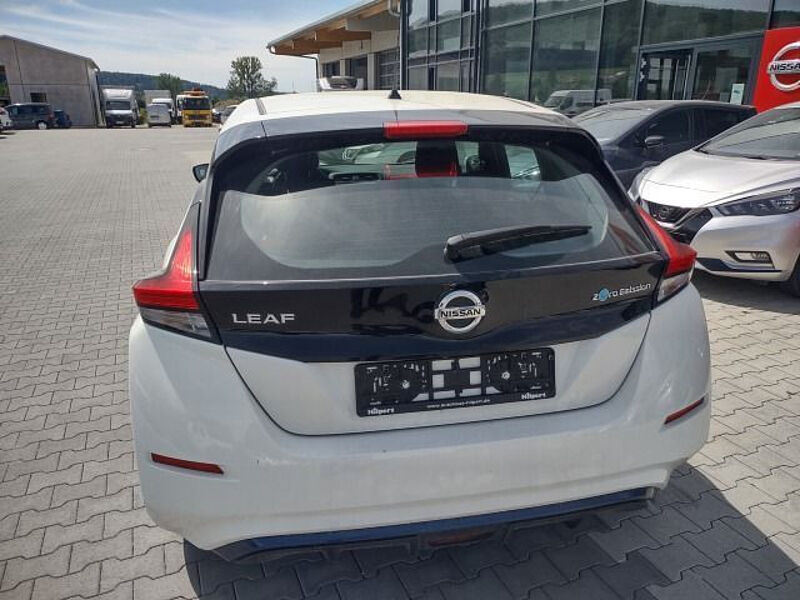 Nissan Leaf Acenta 40 KW Winter-Paket / Ganzjahresreifen