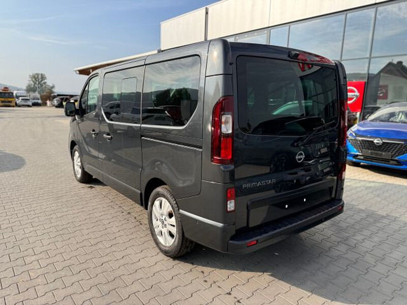 Nissan Primastar Kombi L1H1 2,8t Tekna 8Sitze Heckklappe DESIGNPAKET