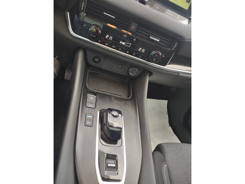 Nissan Qashqai N-Connecta e-Power 1.5 VC-T Business / NAVI / Glasdach