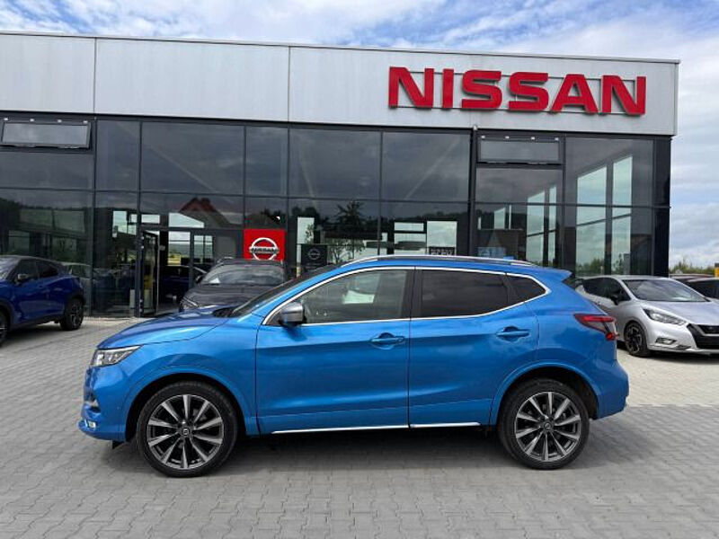 Nissan Qashqai Tekna+ 4x4 1,7dCI Xtronic LEDER AHK