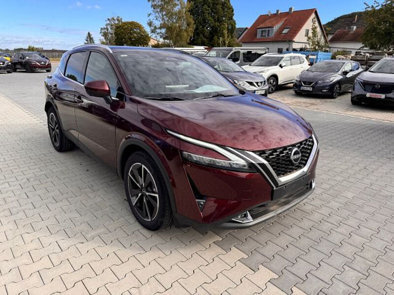 Nissan Qashqai Tekna 4x4 GLASDACH/BOSE/LED/HEADUP