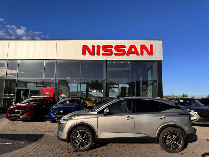 Nissan Qashqai Tekna 4x4 GLASDACH/BOSE/LED/HEADUP