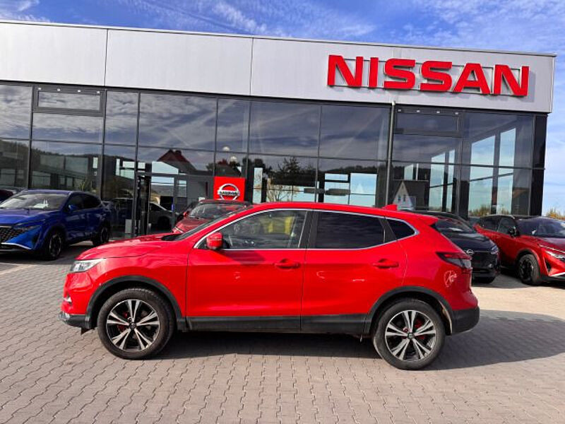 Nissan Qashqai 1.6DIG-T N-Connecta LED DAB AHK