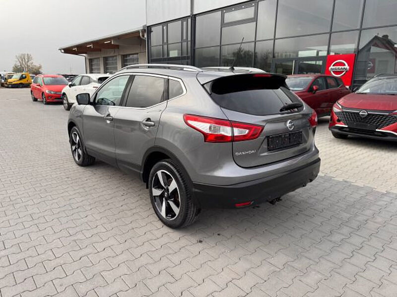 Nissan Qashqai N-Connecta 1,6DIG-T DESIGN AHK