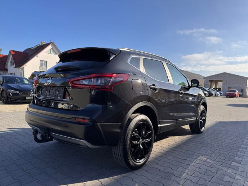 Nissan Qashqai 1.3 DIG-T N-Connecta LED AHK DAB