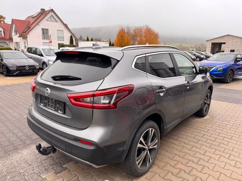 Nissan Qashqai 1.7dCi N-Connecta LED GLASDACH AHK