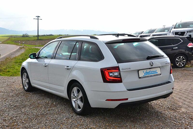 SKODA Octavia Combi Ambition