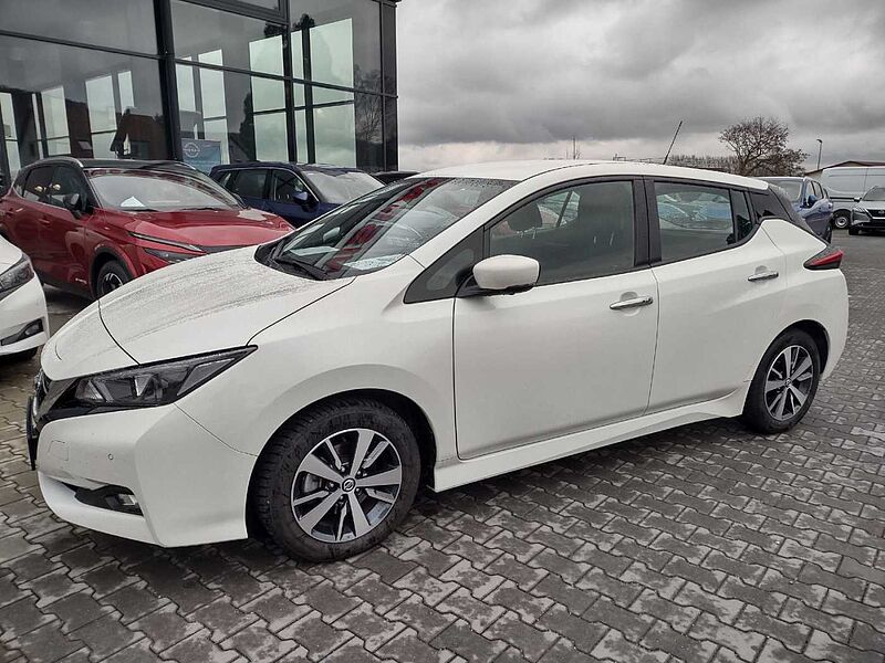 Nissan Leaf Acenta 40KW / AVM Kamera / Winterp. / PDC / Ganzjahresreif.