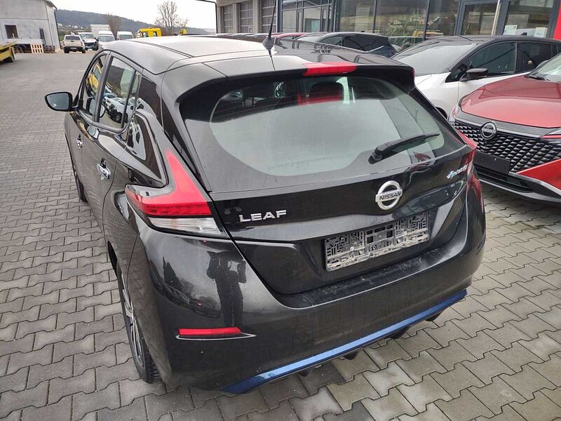 Nissan Leaf Acenta 40KW / WinterPaket / Kamera / DAB