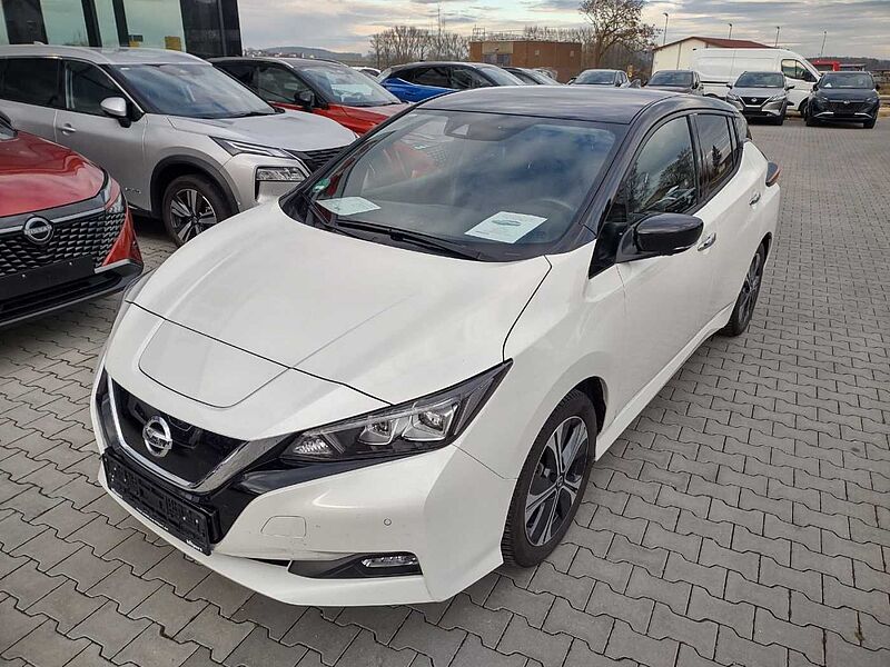 Nissan Leaf N-Connecta 40KW / NAVI / LED / Winter / AVM Kamera