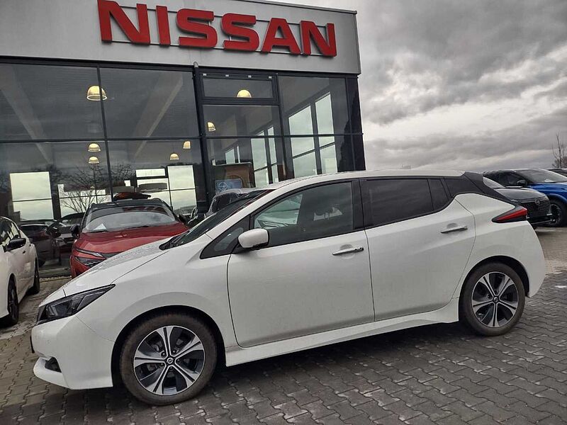 Nissan Leaf N-Connecta 40KW / NAVI / Winter / AVM Kamera