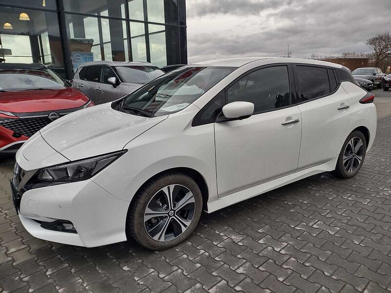 Nissan Leaf N-Connecta 40KW / NAVI / Winter / AVM Kamera