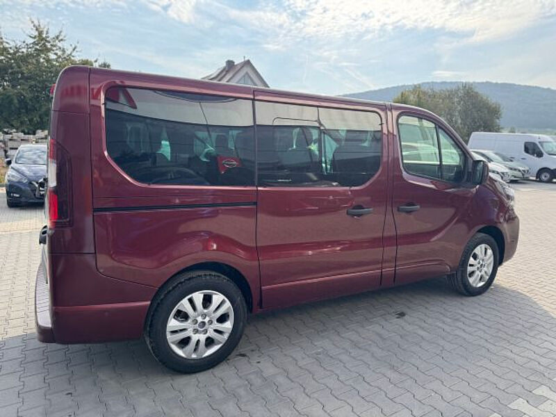 Nissan Primastar Kombi L1H1 2,8t Tekna 8Sitze Heckklappe DESIGNPAKET