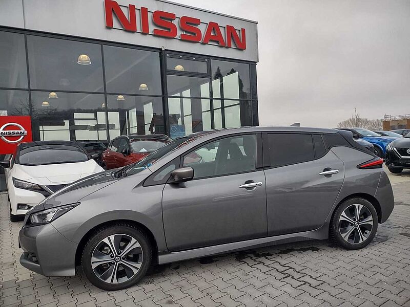 Nissan Leaf N-Connecta 40KW LED / Winter / Ganzjahreifen