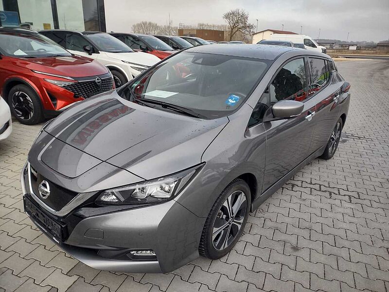 Nissan Leaf N-Connecta 40KW LED / Winter / Ganzjahreifen