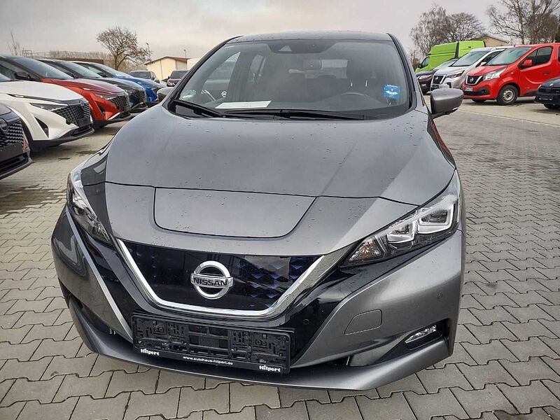 Nissan Leaf N-Connecta 40KW LED / Winter / Ganzjahreifen