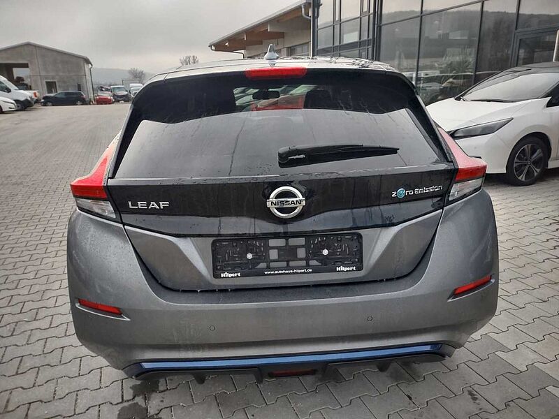 Nissan Leaf N-Connecta 40KW LED / Winter / Ganzjahreifen